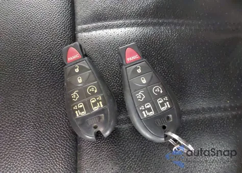 2012 Chrysler Town & Country Touring-L z USA, uszkodzony, nr VIN 2C4RC1CG6CR270874